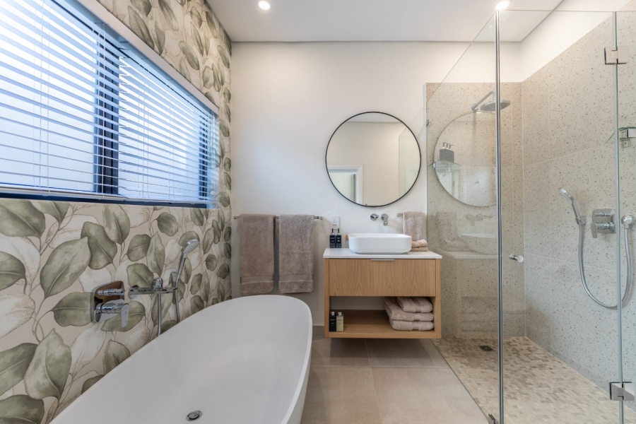 To Let 2 Bedroom Property for Rent in Sea Point Western Cape